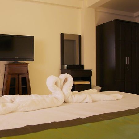 Charn Residence Bangsaen Εξωτερικό φωτογραφία