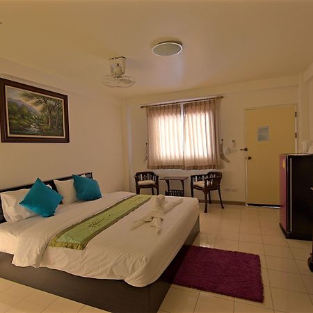 Charn Residence Bangsaen Εξωτερικό φωτογραφία