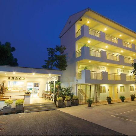 Charn Residence Bangsaen Εξωτερικό φωτογραφία