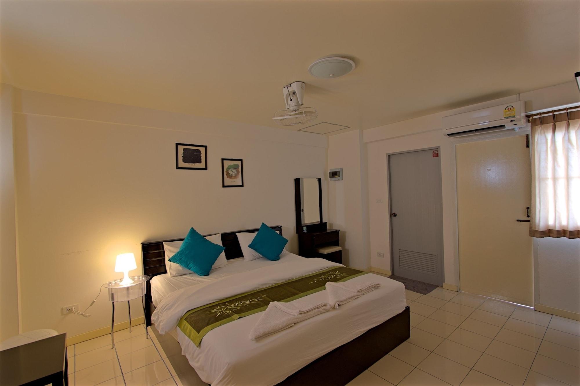 Charn Residence Bangsaen Εξωτερικό φωτογραφία