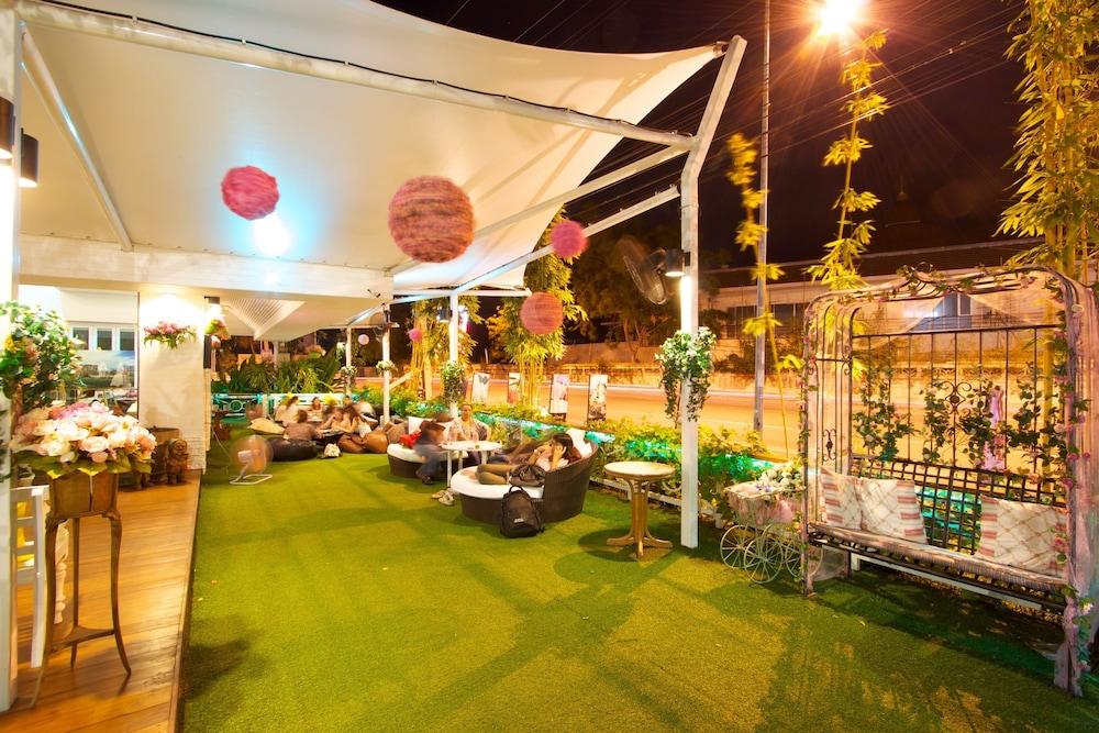 Charn Residence Bangsaen Εξωτερικό φωτογραφία