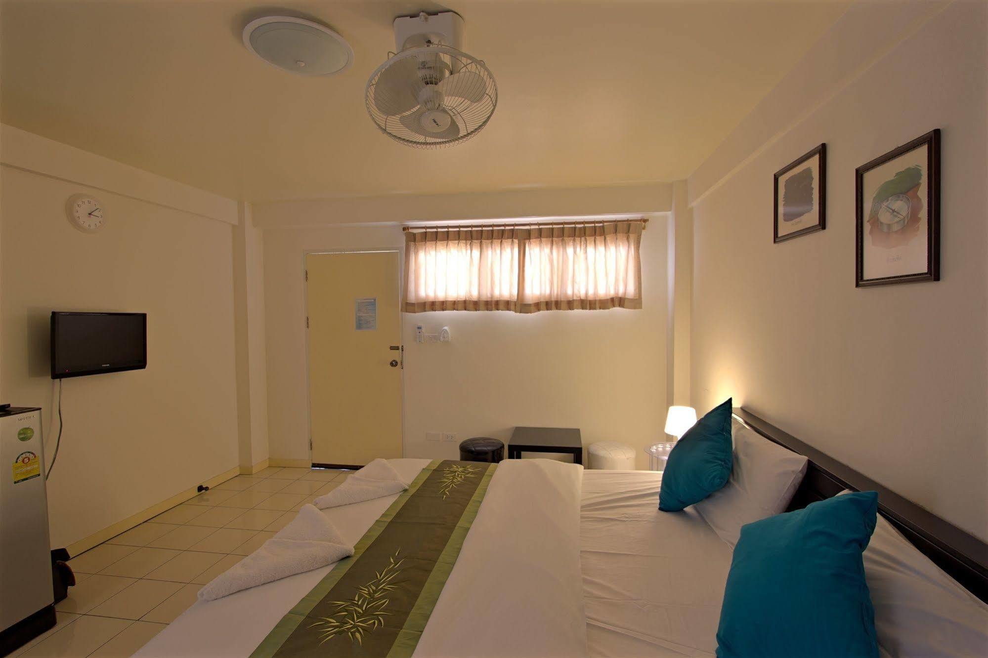 Charn Residence Bangsaen Εξωτερικό φωτογραφία